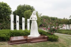 杨艺集团：以工匠心灵展示碑雕工艺的魅力，留想邓丽君的永恒歌声